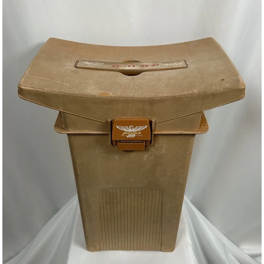 VTG Fenwick Woodstream Sport Seat 9050 Combo Seat Stowaway Fish Camp Bait Tackle
